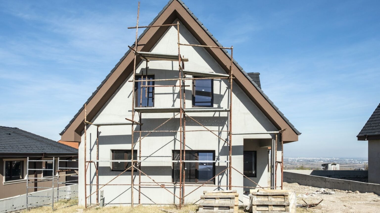 How Much Does Surround Sound Installation Cost in 2025?